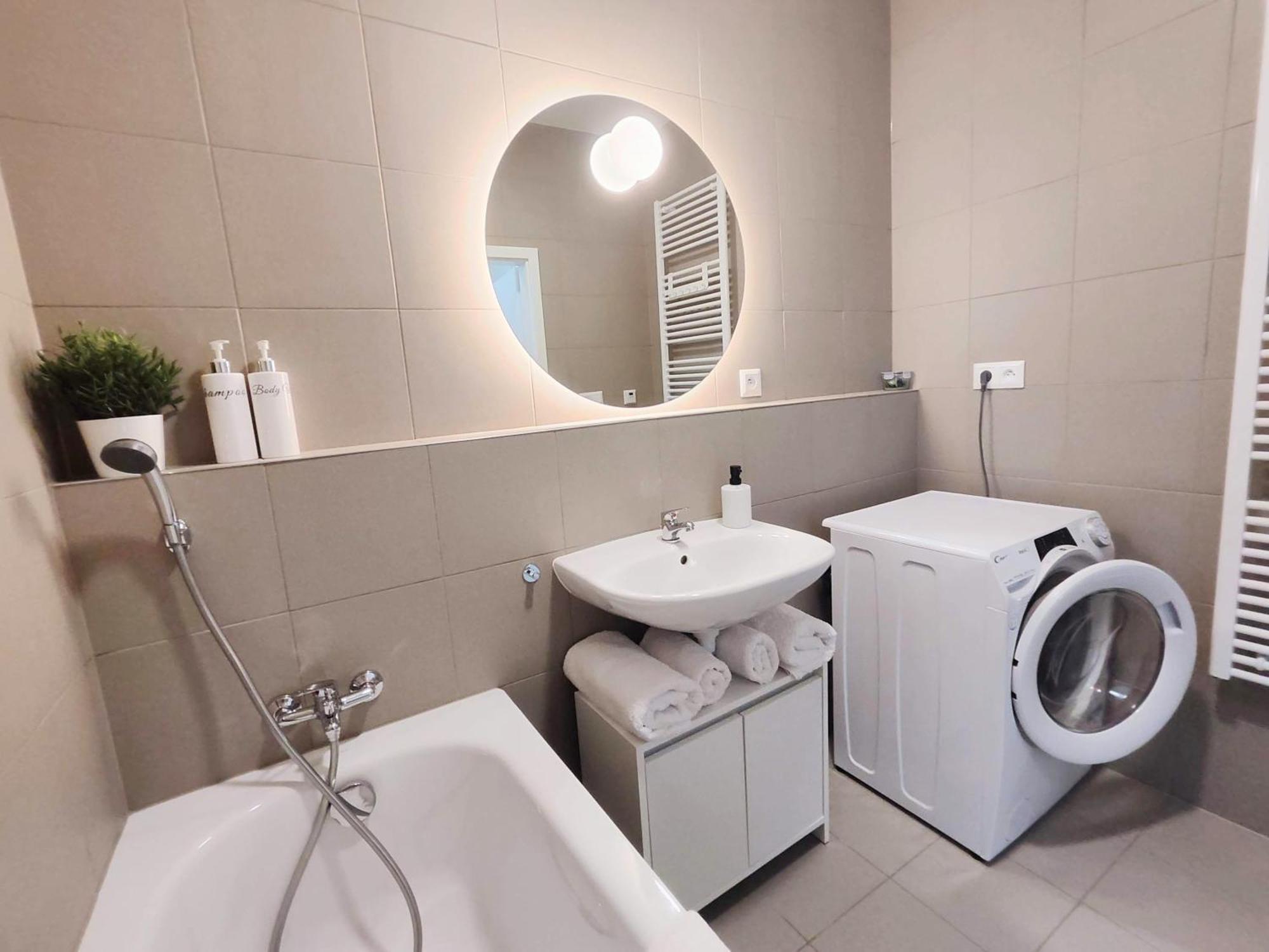 Apartmán Wings - Brand New - Presidential Garden - Free Parking Bratislava Exteriér fotografie